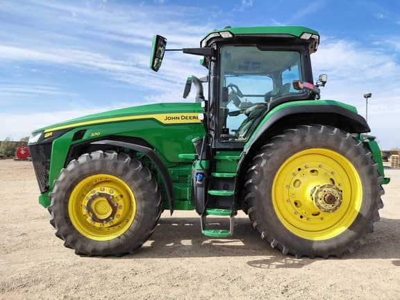 Image of John Deere 8R 370 equipment image 1