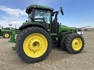 Main image John Deere 8R 370 5