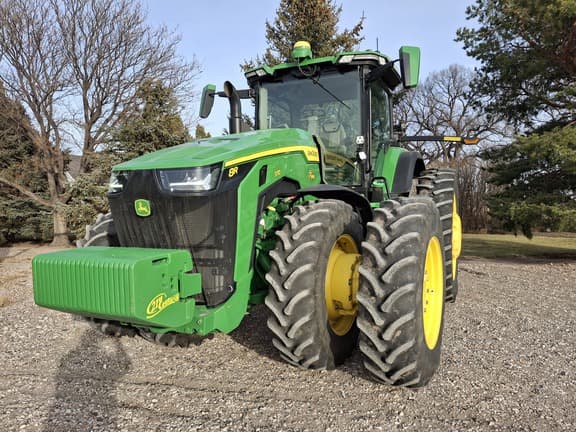 Image of John Deere 8R 370 Primary image