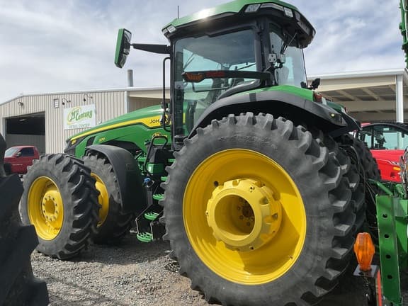 Image of John Deere 8R 370 equipment image 2