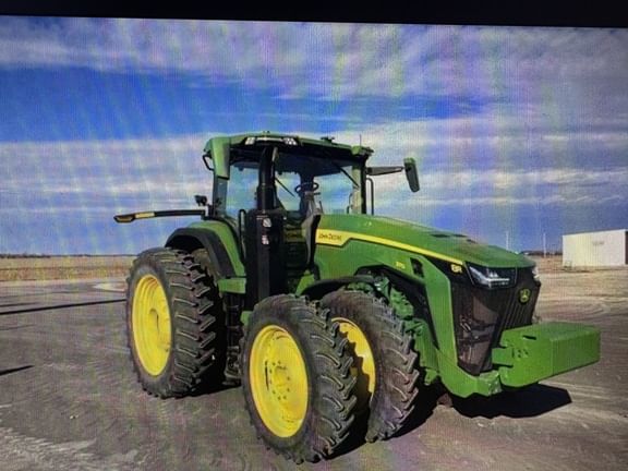 2022 John Deere 8R 370 Equipment Image0