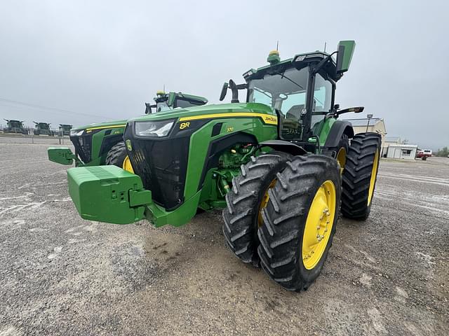 Image of John Deere 8R 370 equipment image 4