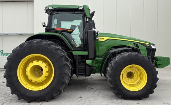 Image of John Deere 8R 370 equipment image 1