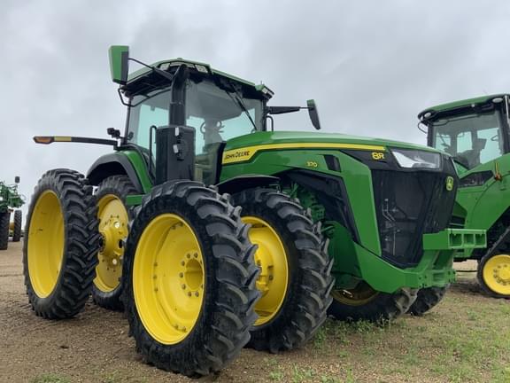 Image of John Deere 8R 370 equipment image 1