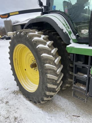 Image of John Deere 8R 370 equipment image 4