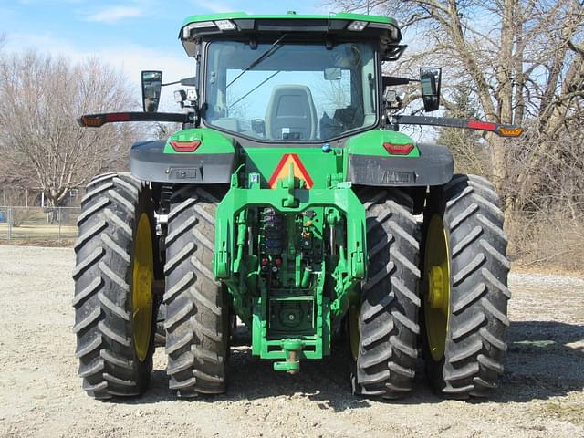 Image of John Deere 8R 370 equipment image 4