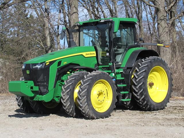 Image of John Deere 8R 370 equipment image 1