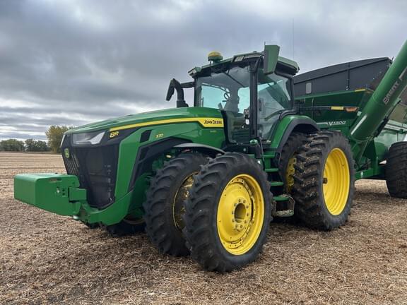 Image of John Deere 8R 370 Primary image