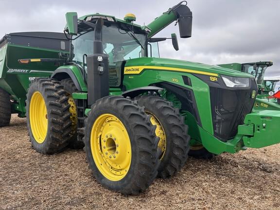 Image of John Deere 8R 370 Primary image