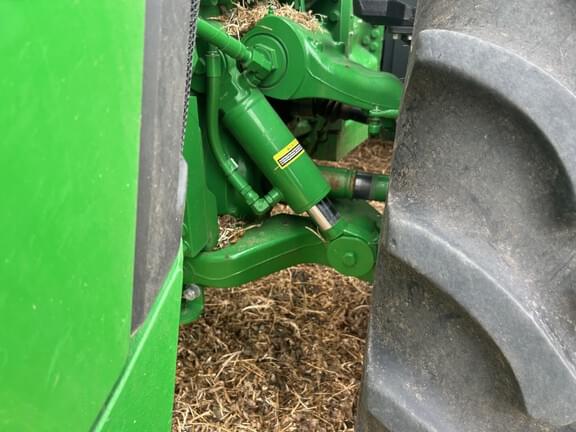 Image of John Deere 8R 370 equipment image 4