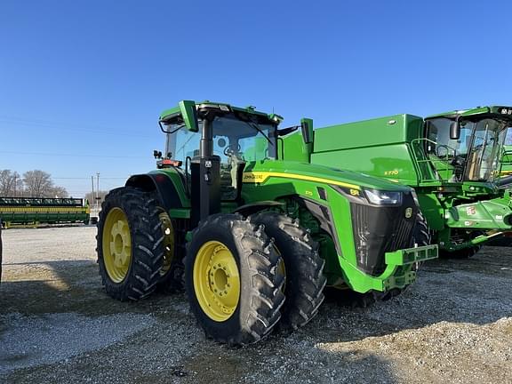 Image of John Deere 8R 370 equipment image 1