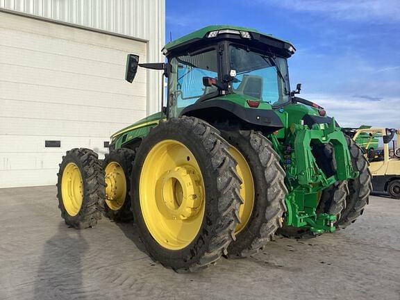 Image of John Deere 8R 370 equipment image 2