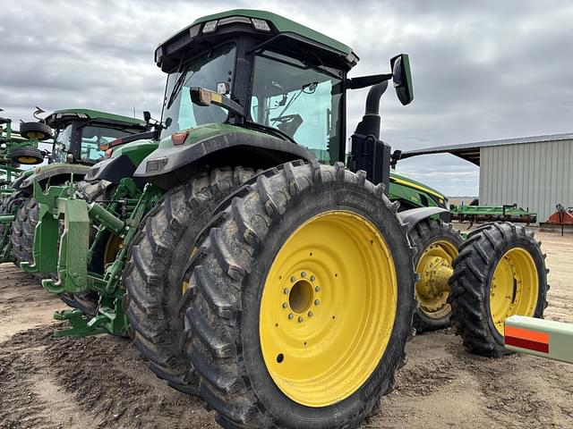 Image of John Deere 8R 370 equipment image 2