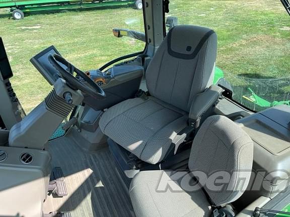 Image of John Deere 8R 370 equipment image 4