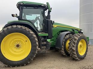 2022 John Deere 8R 370 Equipment Image0