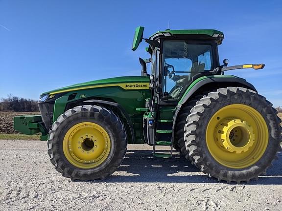 Image of John Deere 8R 370 equipment image 3