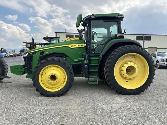 Image of John Deere 8R 370 equipment image 1