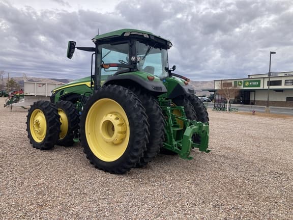Image of John Deere 8R 370 equipment image 2