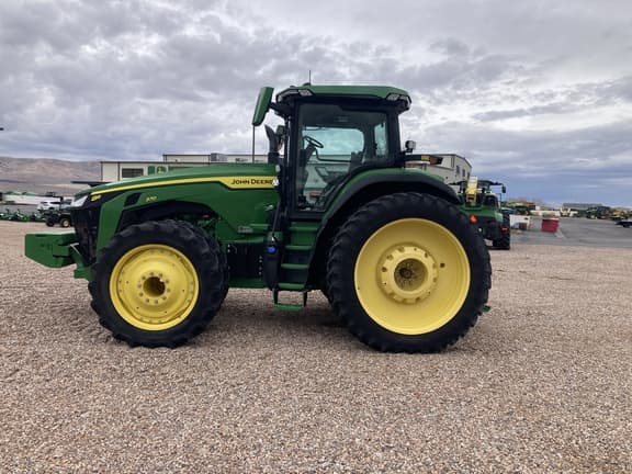 Image of John Deere 8R 370 equipment image 1
