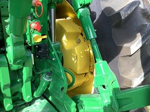 Main image John Deere 8R 370 11