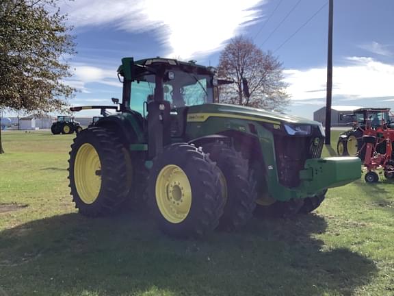 Image of John Deere 8R 370 equipment image 1