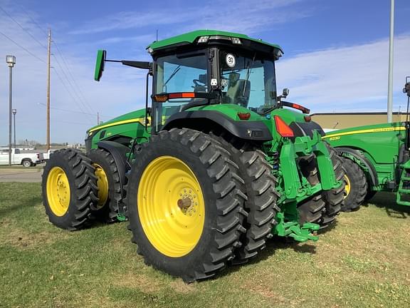 Image of John Deere 8R 370 equipment image 2