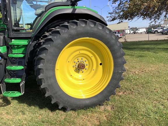 Image of John Deere 8R 370 equipment image 3