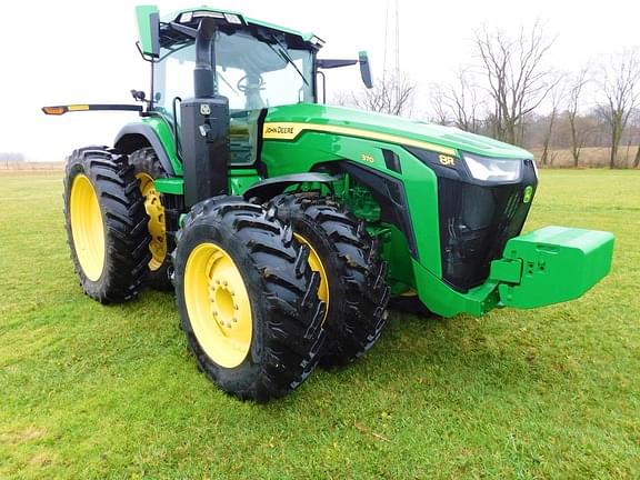 Image of John Deere 8R 370 equipment image 1