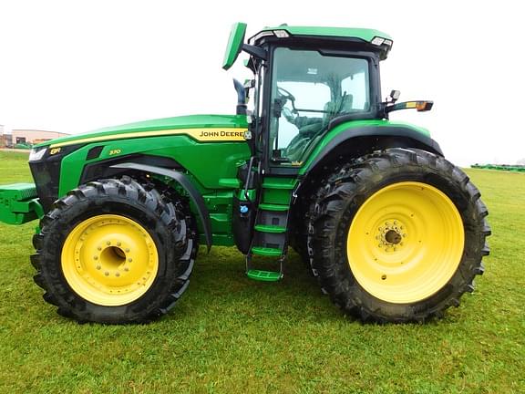 Image of John Deere 8R 370 equipment image 2