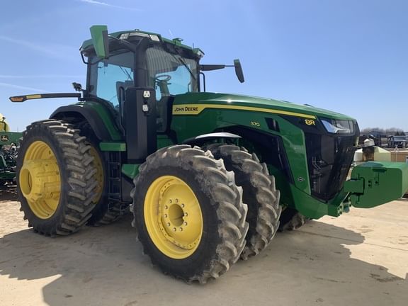 Main image John Deere 8R 370