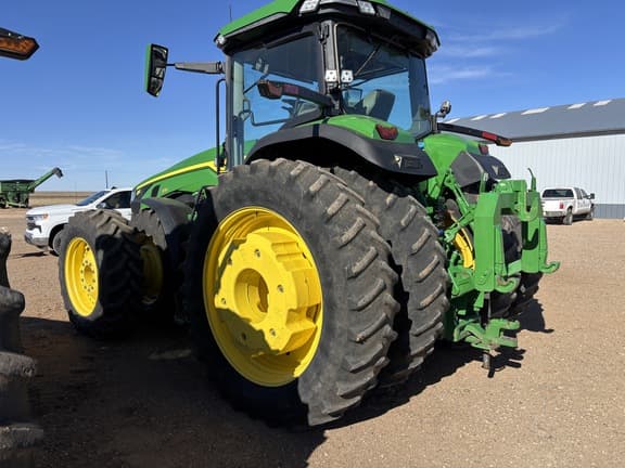 Image of John Deere 8R 370 equipment image 1