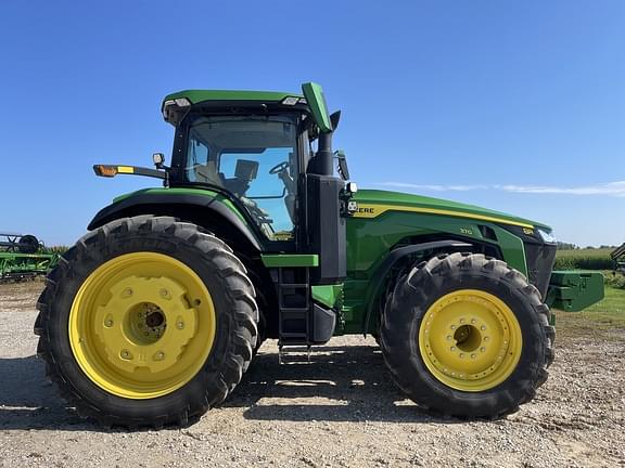 Image of John Deere 8R 370 equipment image 3