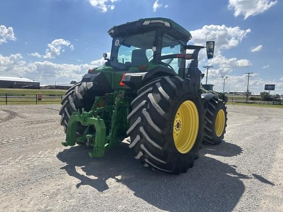 Image of John Deere 8R 370 equipment image 4