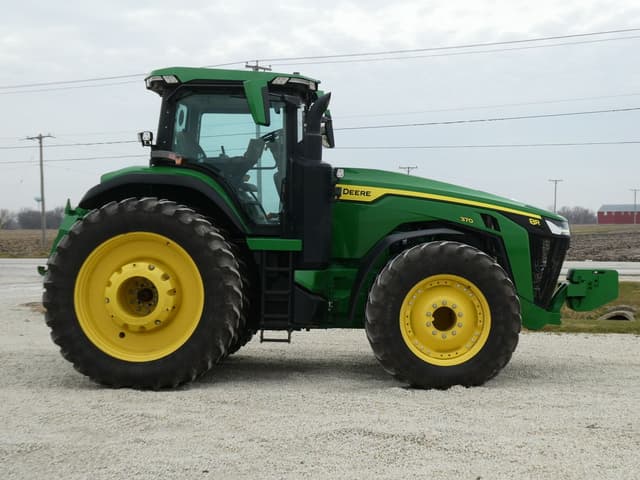 Image of John Deere 8R 370 equipment image 2