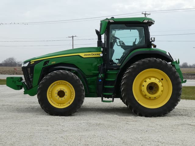 Image of John Deere 8R 370 equipment image 3