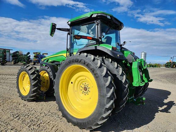 Image of John Deere 8R 370 equipment image 2