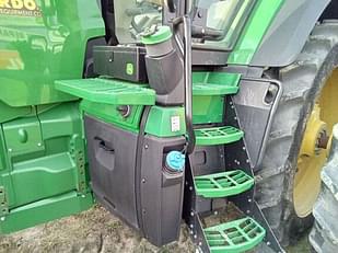 Main image John Deere 8R 370 11