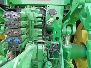 Main image John Deere 8R 370 17