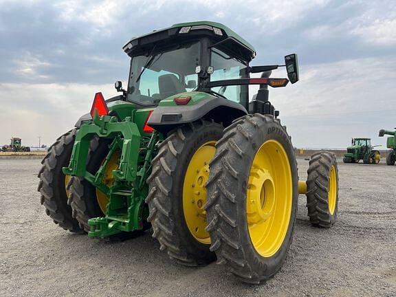 Image of John Deere 8R 370 equipment image 4