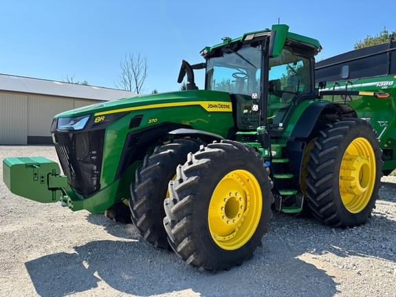 Image of John Deere 8R 370 Primary image