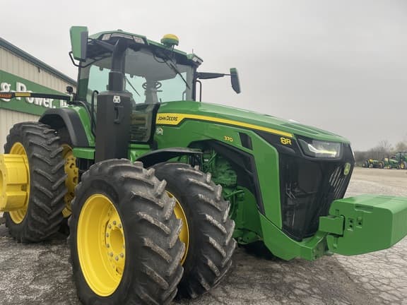 Image of John Deere 8R 370 equipment image 1
