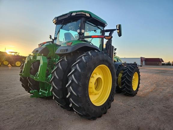 Image of John Deere 8R 370 equipment image 2