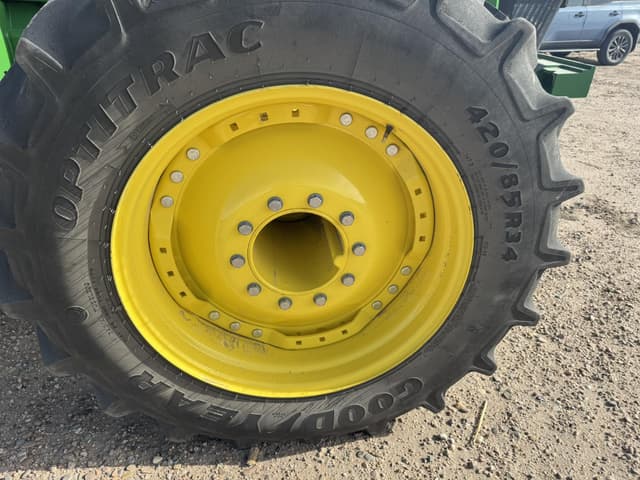 Image of John Deere 8R 370 equipment image 2