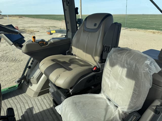 Image of John Deere 8R 370 equipment image 3