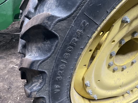 Image of John Deere 8R 370 equipment image 4