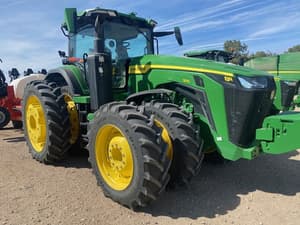 2022 John Deere 8R 370 Image