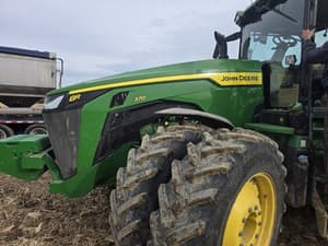 2022 John Deere 8R 370 Image