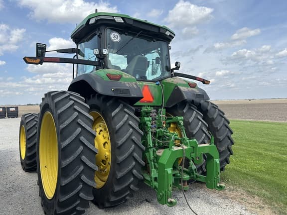 Image of John Deere 8R 370 equipment image 3