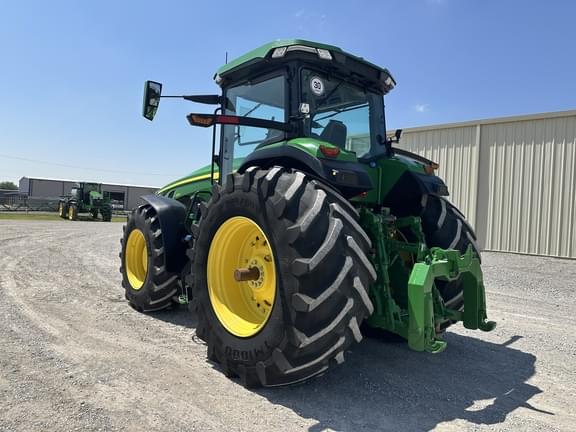 Image of John Deere 8R 370 equipment image 2