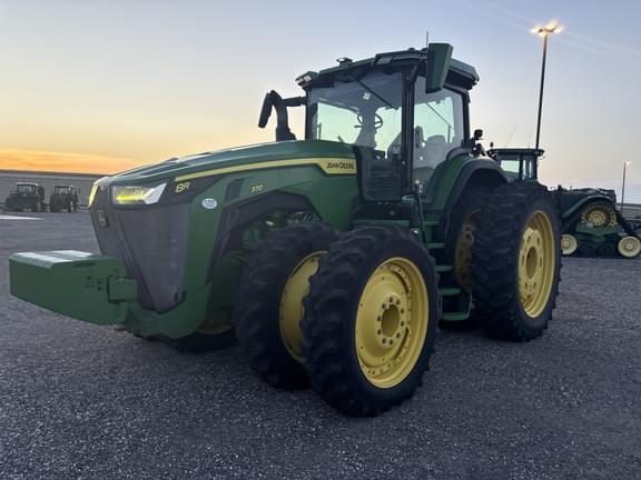 Image of John Deere 8R 370 equipment image 4